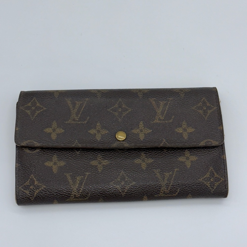 Louis Vuitton Sarah Wallet